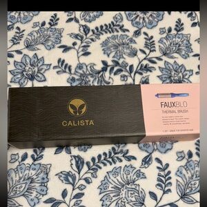 Calista FauxBlo Thermal Brush. NEW IN BOX!! Mixed blue color!!